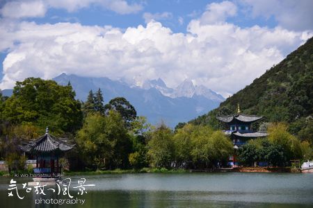 玉泉公園(黒龍黒龍潭)から玉龍雪山を望む 玉泉公園(黒龍黒龍潭)から玉龍雪山を望む
